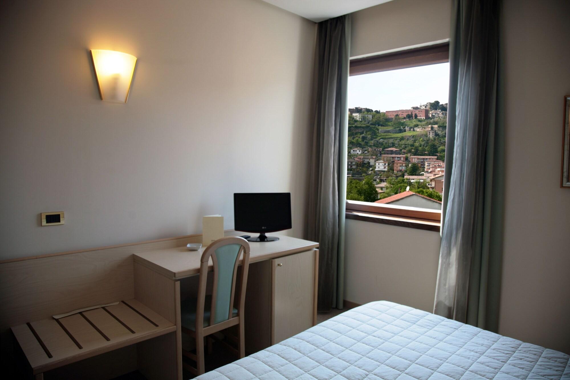 Hotel Bassetto Ferentino Luaran gambar