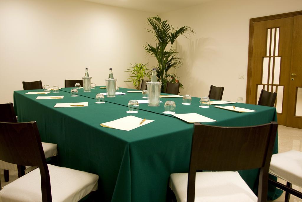 Hotel Bassetto Ferentino Luaran gambar