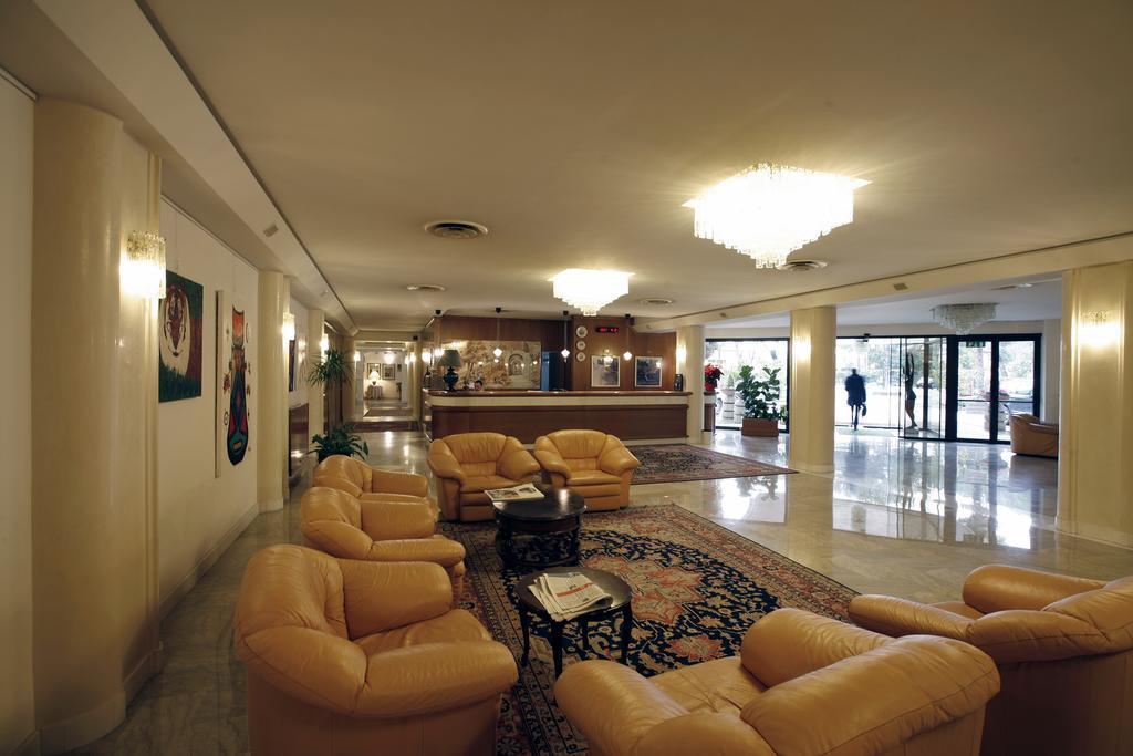Hotel Bassetto Ferentino Luaran gambar