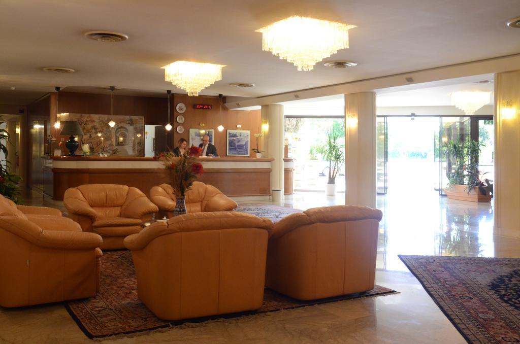 Hotel Bassetto Ferentino Luaran gambar