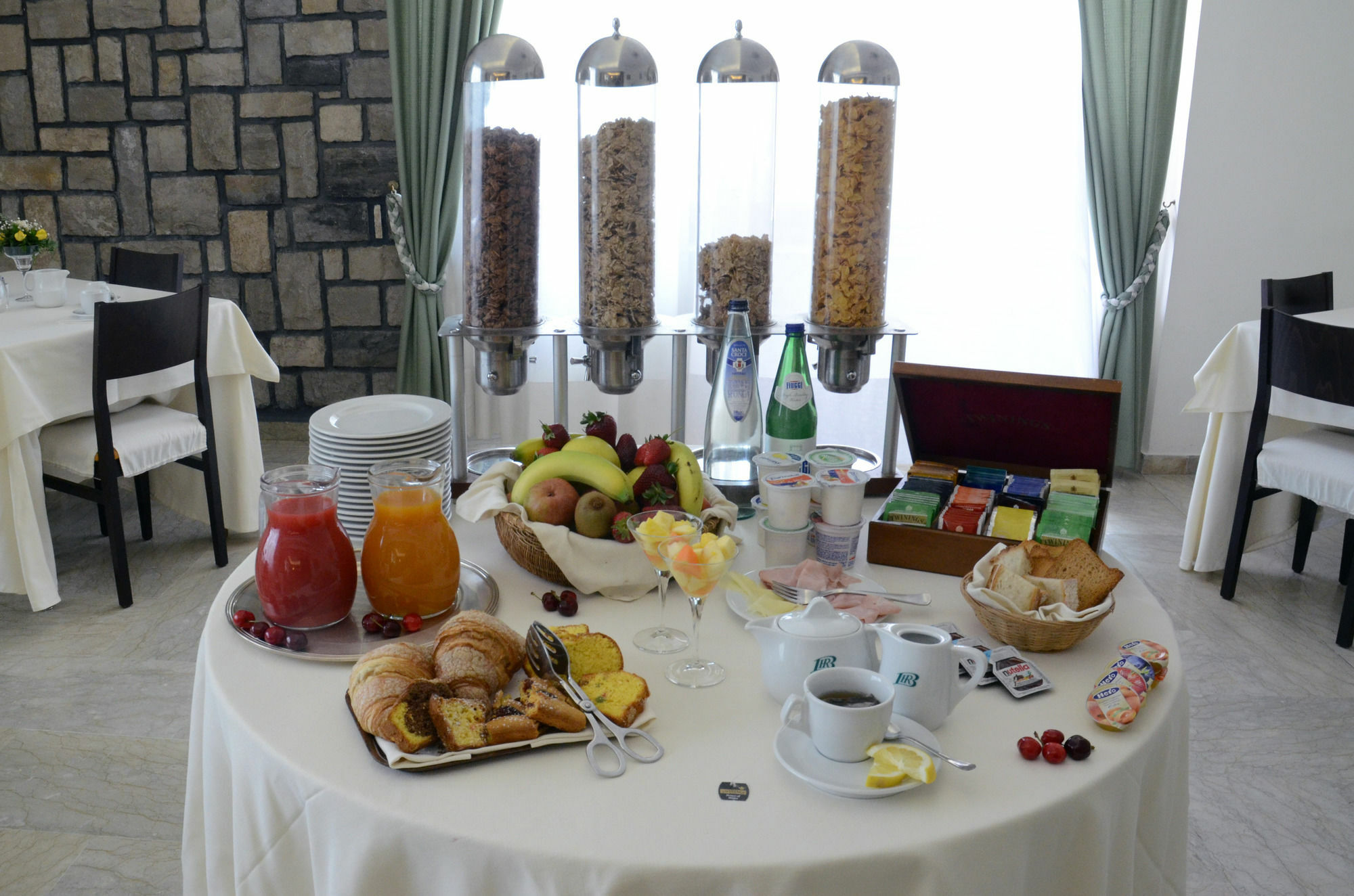 Hotel Bassetto Ferentino Luaran gambar